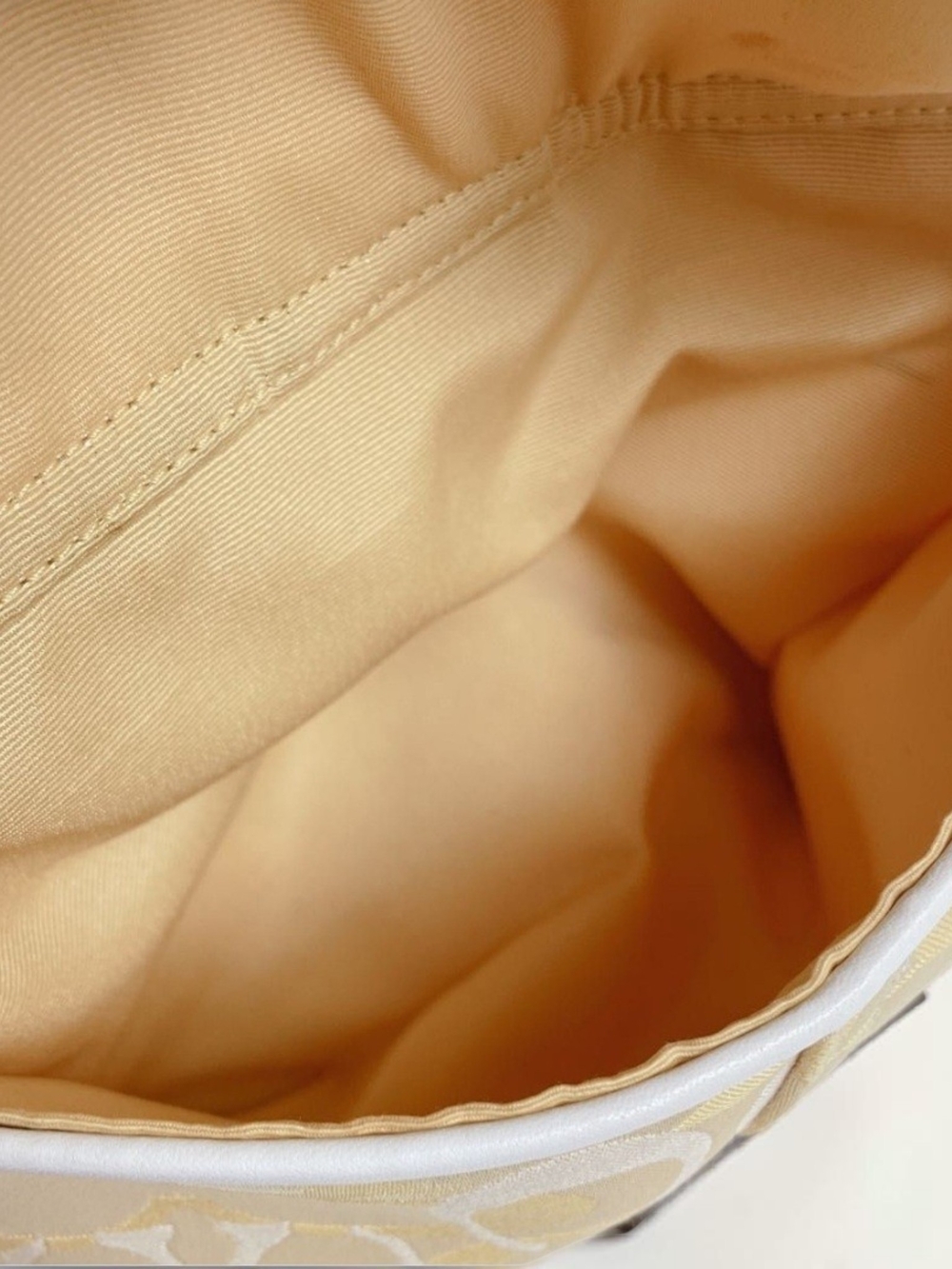 Rare Vintage Coach Soho In Optic Yellow W/ Leather Trim (2004) -Dustbag Included - Picture 9 of 16